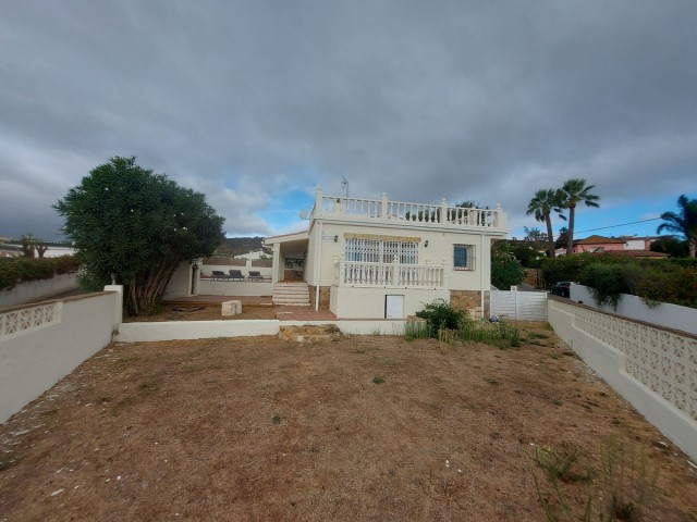 Villa avec 4 Chambres  à Manilva