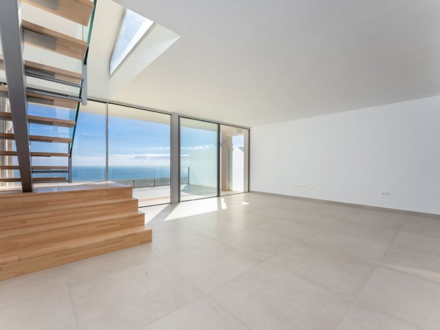 3 Bedrooms Apartment in Benalmadena Pueblo