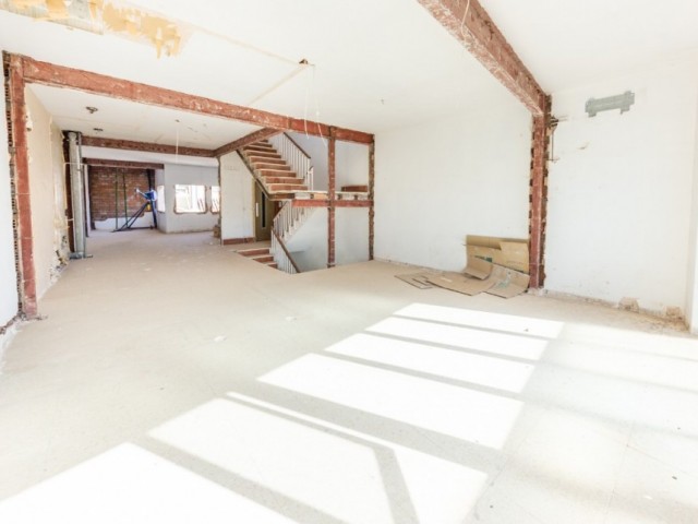 Commercial avec 0 Chambres  à Málaga