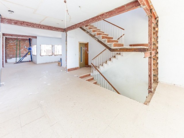 Commercial avec 0 Chambres  à Málaga