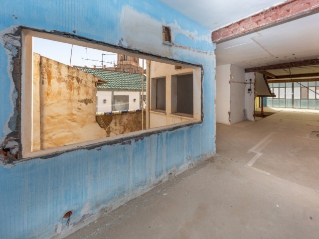 Commercial avec 0 Chambres  à Málaga
