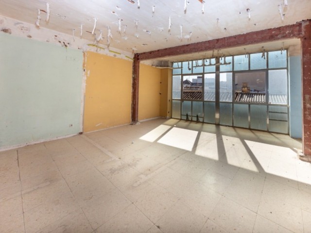 Commercial avec 0 Chambres  à Málaga