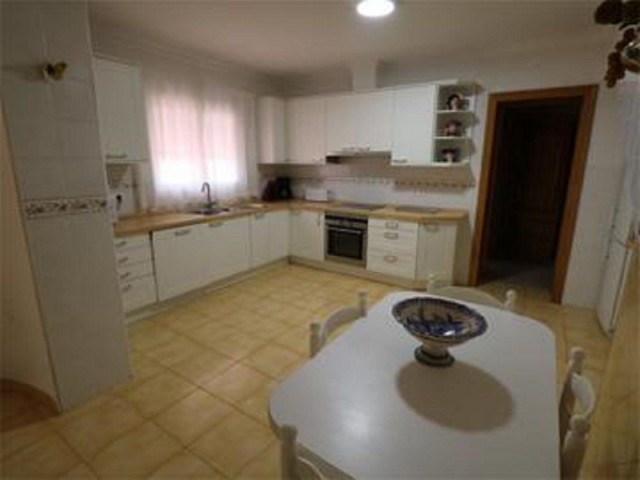 6 Bedrooms Villa in Torremolinos