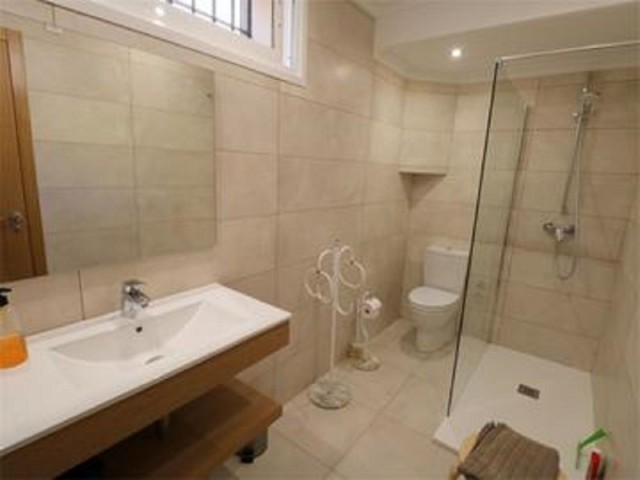 6 Bedrooms Villa in Torremolinos