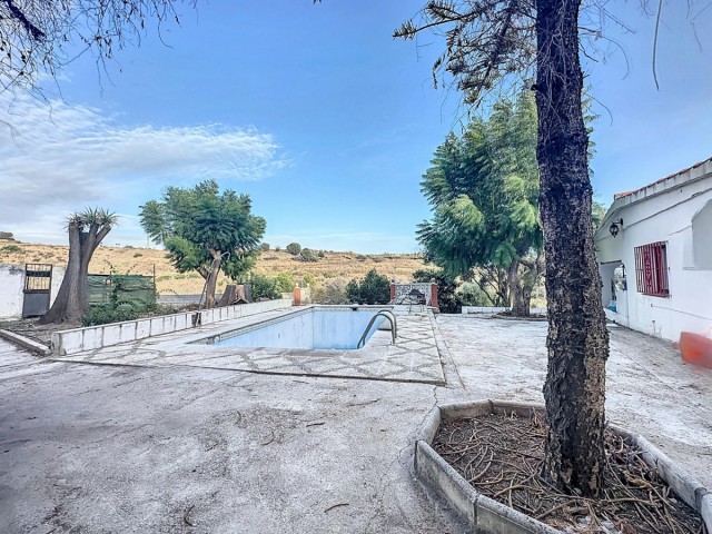 Commercial in Estepona