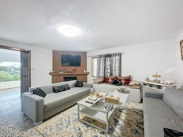 Commercial in Estepona