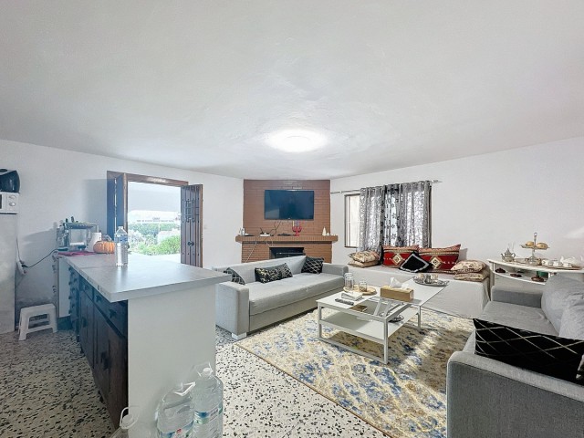 Commercial in Estepona
