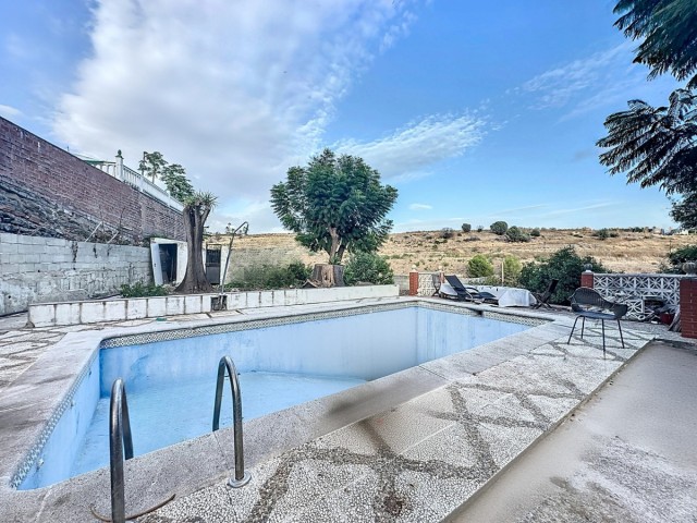 Commercial in Estepona