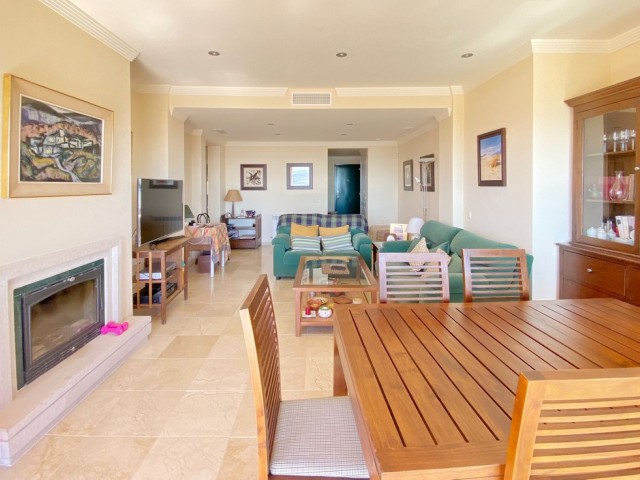 Penthouse, El Rosario, R4862410