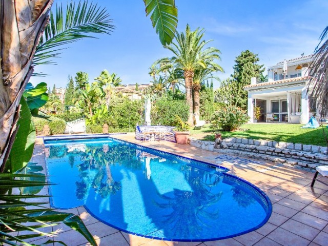 6 Schlafzimmer Villa in Marbesa