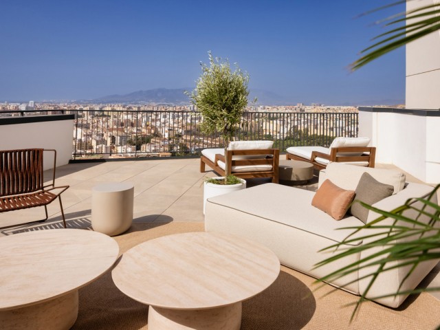4 Bedrooms Apartment in Málaga Centro