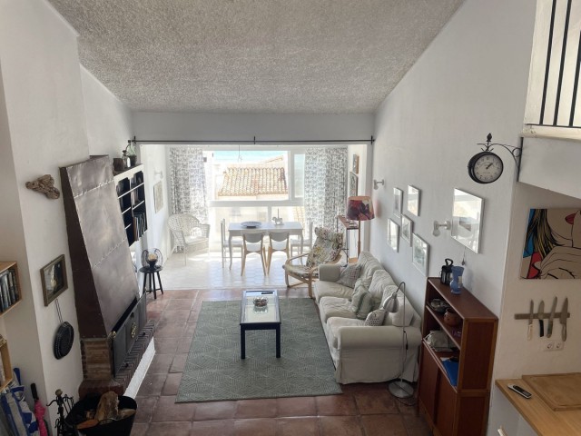 2 Bedrooms Apartment in Estepona