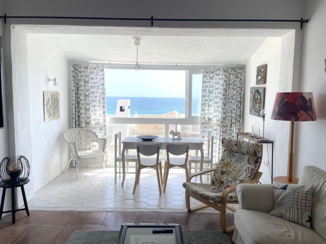 2 Bedrooms Apartment in Estepona