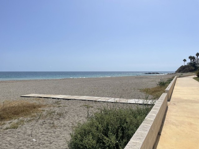 2 Bedrooms Apartment in Estepona