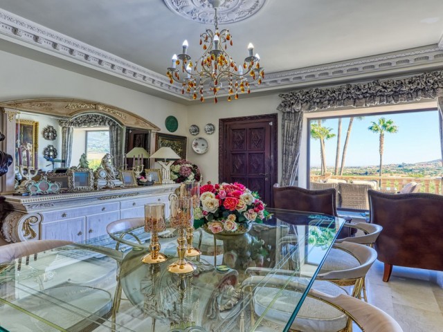 Villa avec 8 Chambres  à Alhaurín de la Torre