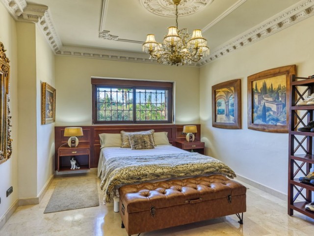 Villa avec 8 Chambres  à Alhaurín de la Torre
