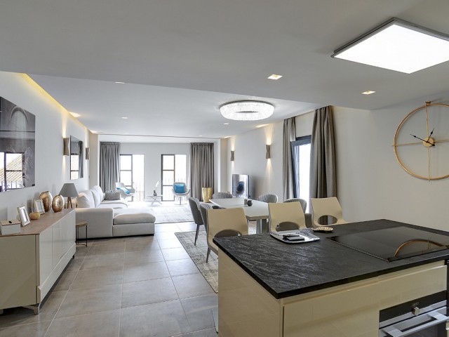 2 Bedrooms Apartment in Puerto Banús