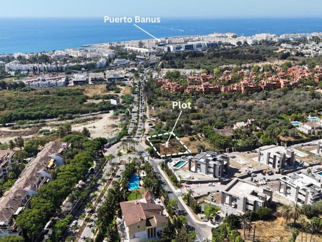  Plot in Puerto Banús