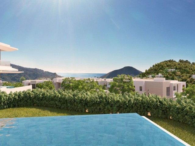 4 Bedrooms Villa in Marbella