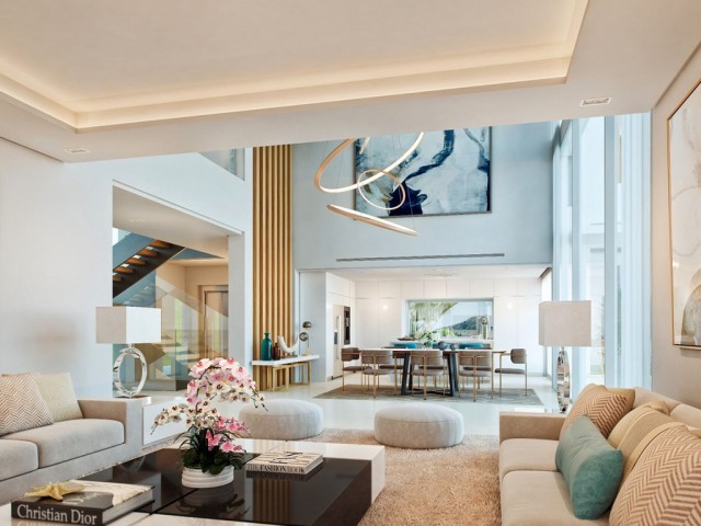 4 Bedrooms Villa in Marbella