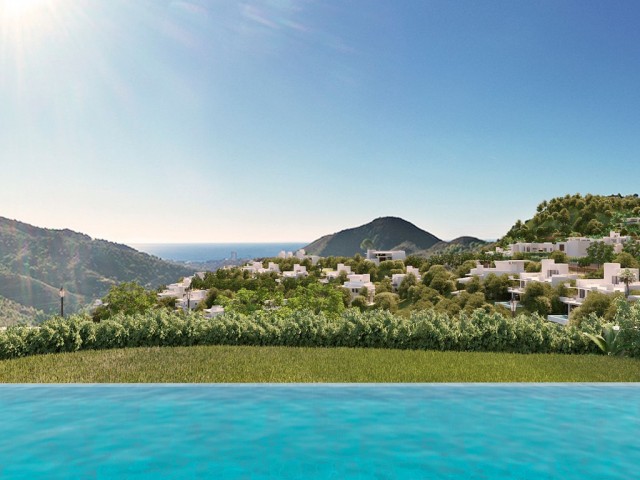 4 Bedrooms Villa in Marbella