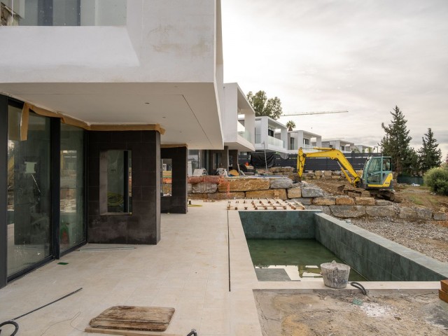 Villa avec 4 Chambres  à Valle Romano