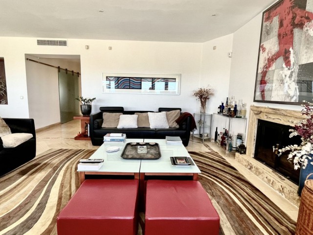 Penthouse avec 2 Chambres  à Río Real