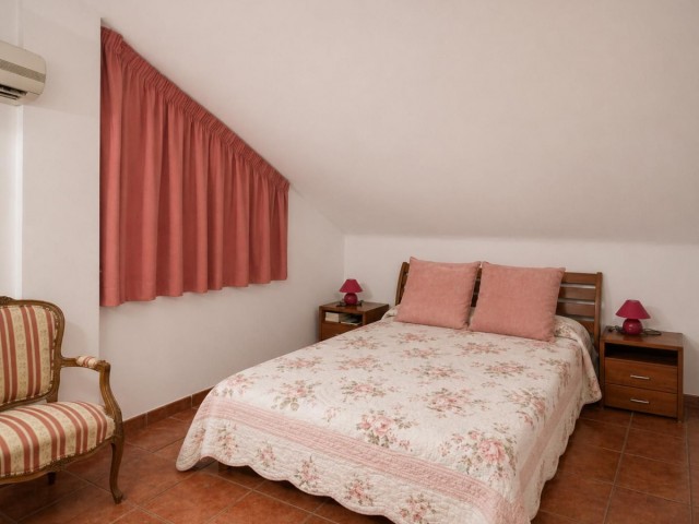 4 Slaapkamer Rijtjeshuis in Las Lagunas