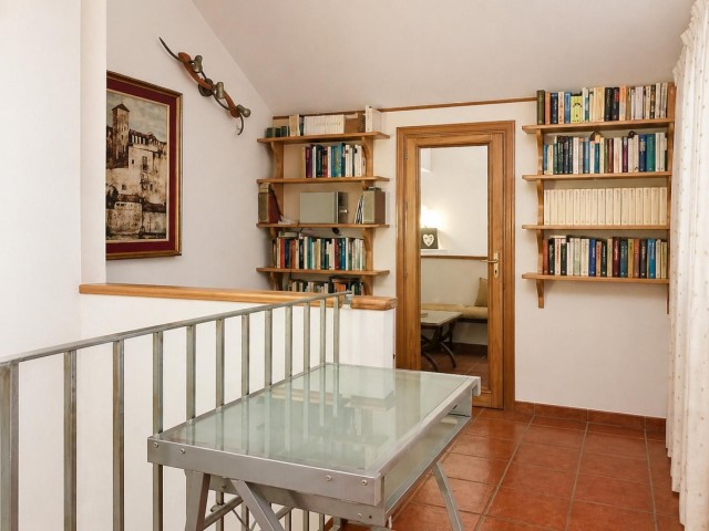 4 Slaapkamer Rijtjeshuis in Las Lagunas