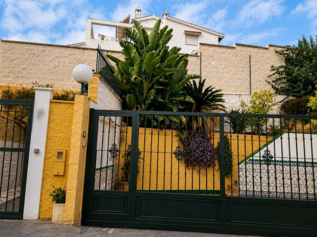 4 Slaapkamer Rijtjeshuis in Las Lagunas