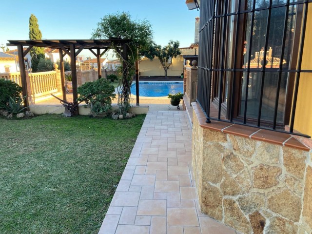 Villa avec 4 Chambres  à Mijas Costa