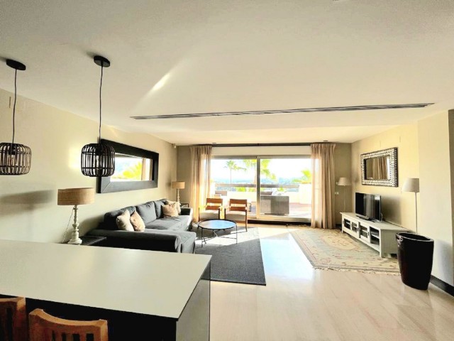 Apartment, Benahavis, R4904716