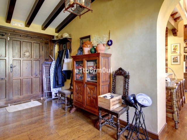 Villa avec 5 Chambres  à Ojén