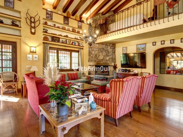 Villa avec 5 Chambres  à Ojén