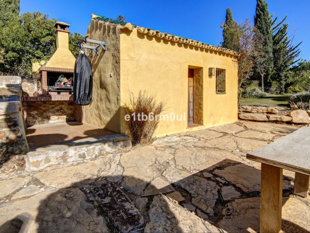 Villa avec 5 Chambres  à Ojén