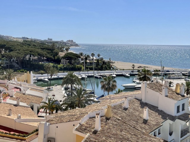 Apartamento con 1 Dormitorios  en Puerto de Cabopino