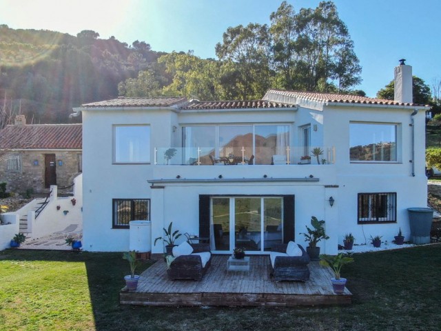 4 Schlafzimmer Villa in Casares