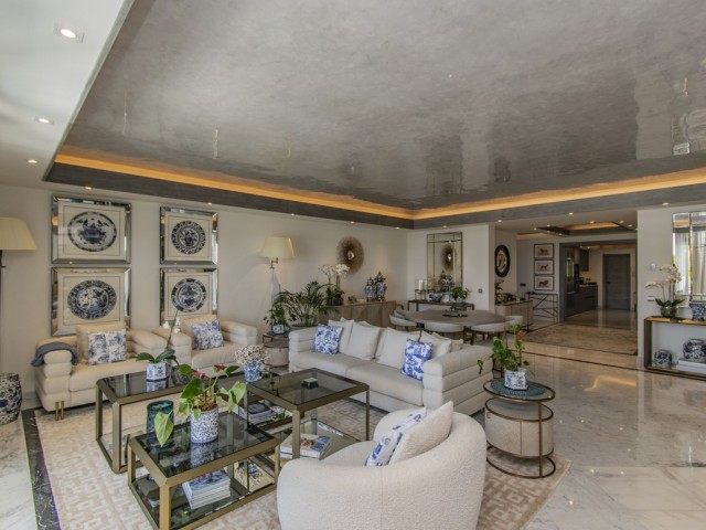 4 Bedrooms Apartment in Sierra Blanca