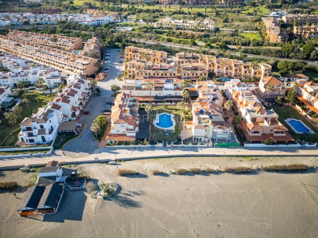 4 Soveroms Rekkehus i Casares Playa