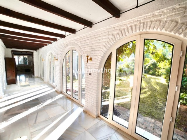 6 Schlafzimmer Villa in Benalmadena Pueblo