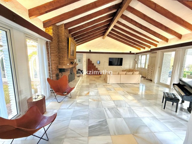 6 Schlafzimmer Villa in Benalmadena Pueblo