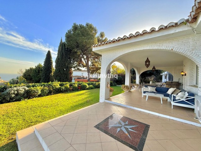 6 Schlafzimmer Villa in Benalmadena Pueblo