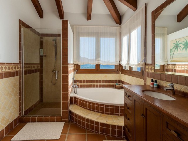 4 Slaapkamer Villa in Istán