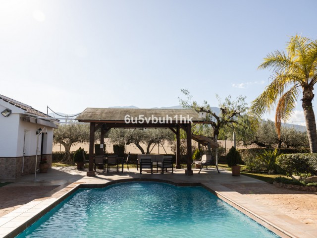 5 Slaapkamer Rijtjeshuis in Alhaurín el Grande