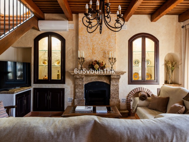 5 Slaapkamer Rijtjeshuis in Alhaurín el Grande