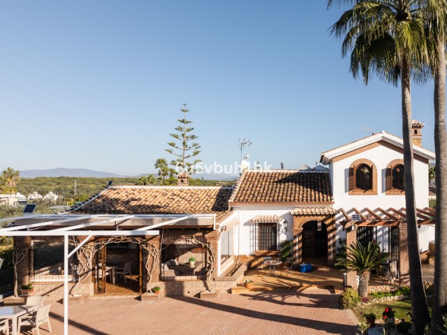 5 Slaapkamer Rijtjeshuis in Alhaurín el Grande