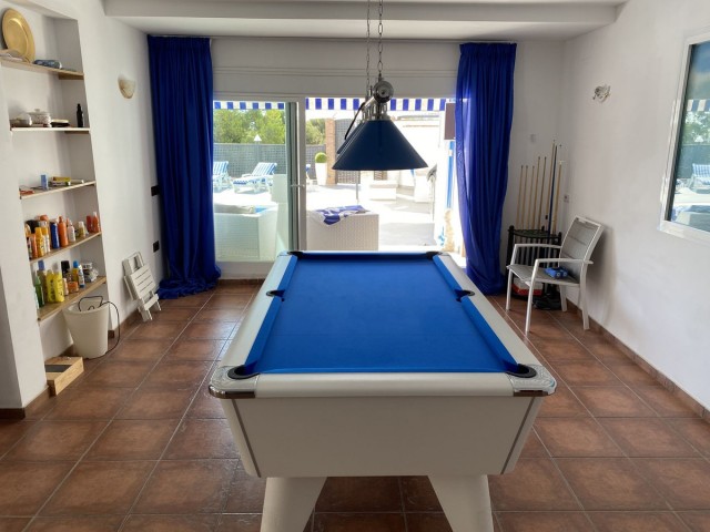 5 Bedrooms Villa in Torremolinos