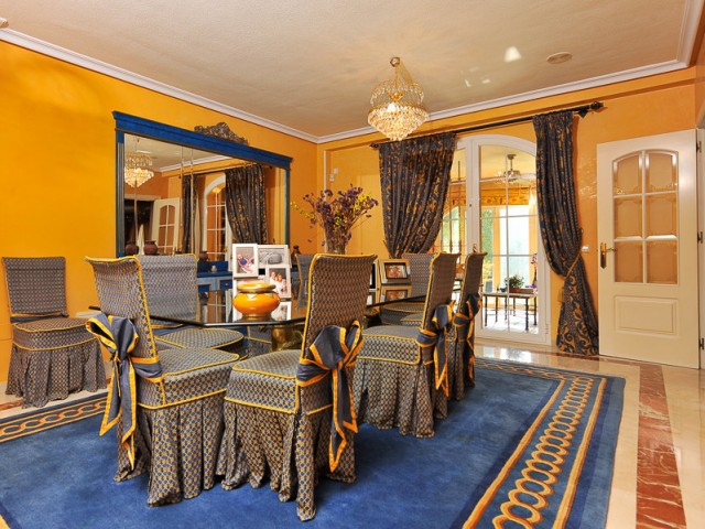 4 Schlafzimmer Villa in Benalmadena
