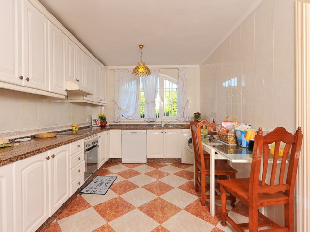 4 Schlafzimmer Villa in Benalmadena