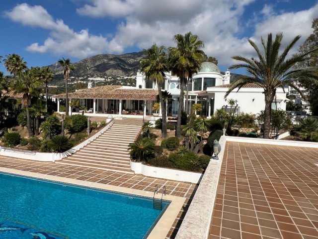 5 Bedrooms Villa in Mijas